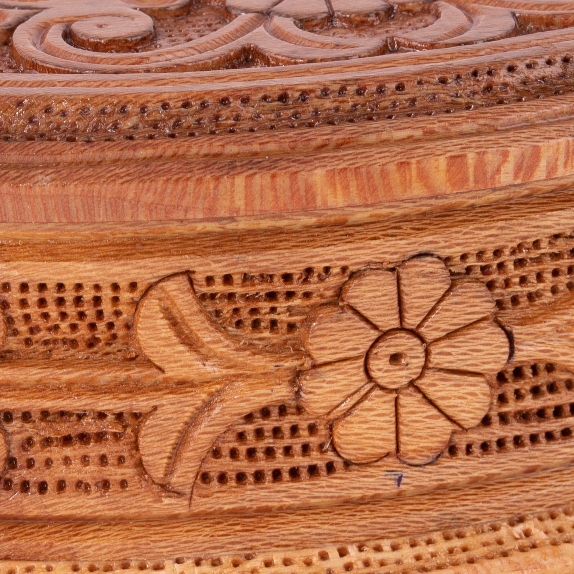 Hand-Carved Floral Elm Tree Wood Jewelry Box from Uzbekistan - Flowers from Uzbekistan